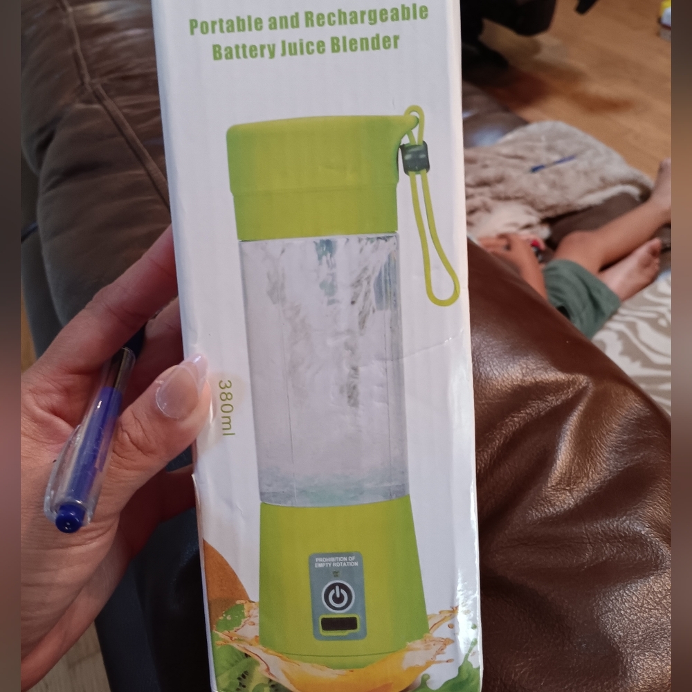 Portable blender